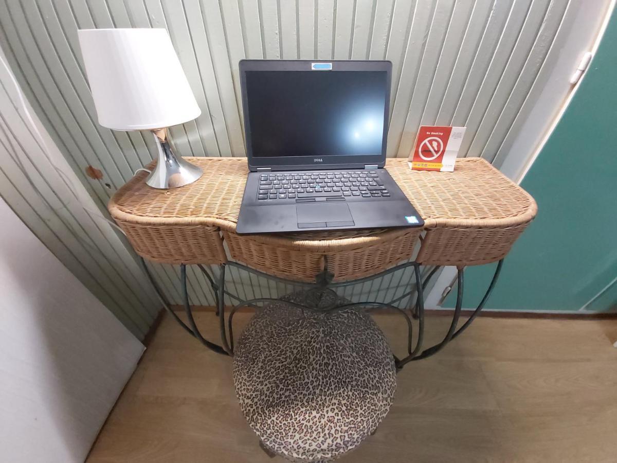 Garden Budha Relax Apartman, Parking, Bbq, Terrace Siofok Ngoại thất bức ảnh