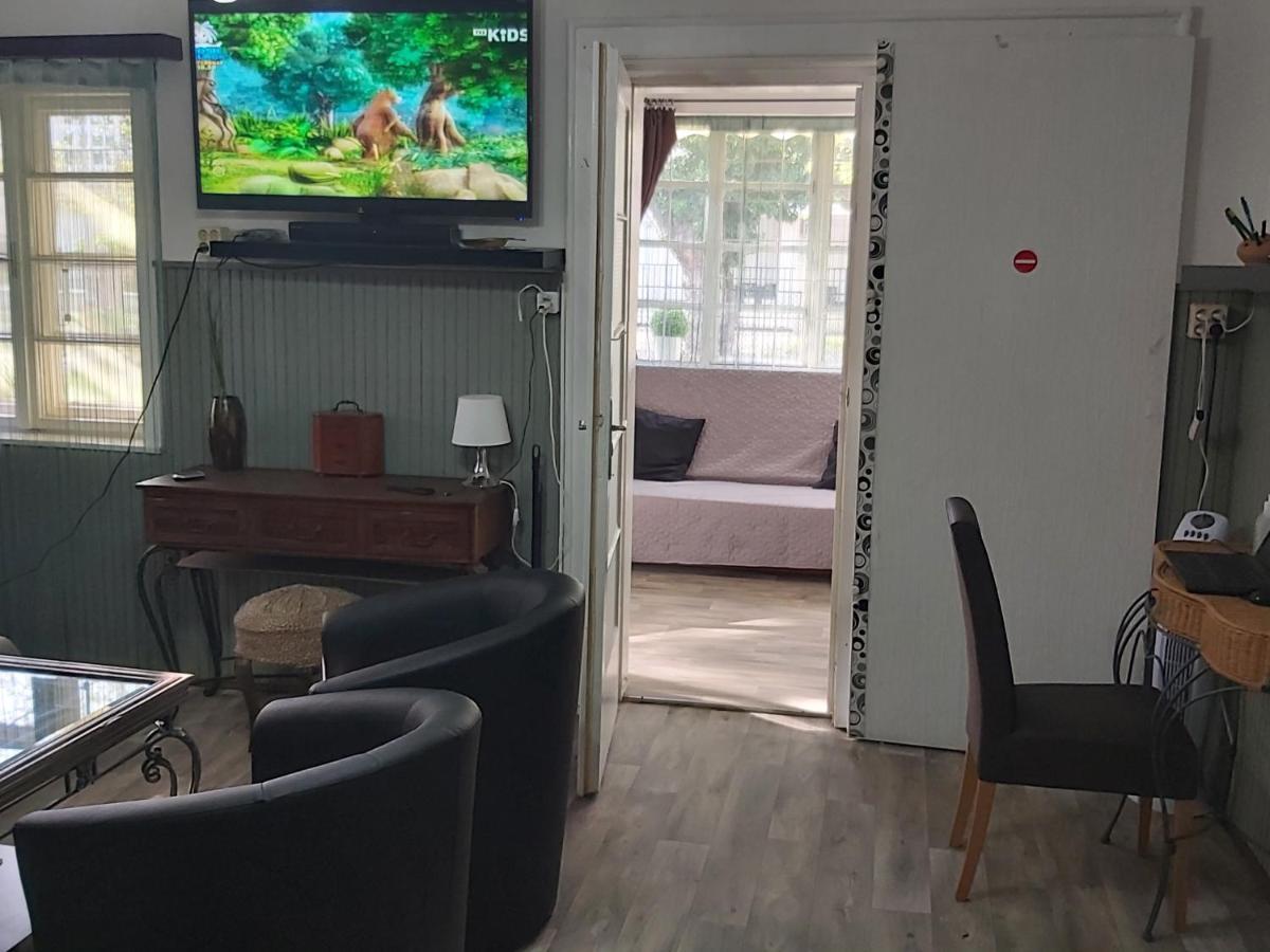 Garden Budha Relax Apartman, Parking, Bbq, Terrace Siofok Ngoại thất bức ảnh